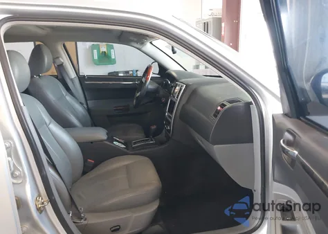 2005 Chrysler 300 Touring from USA, damaged, VIN 2C3JA53G05H157073